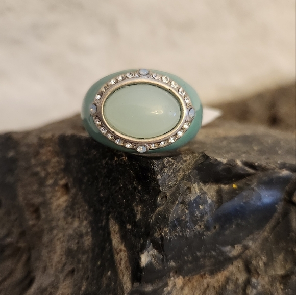 NWT Lia Sophia "Minted" Turquoise Glass & Cut Crystal Ring - Picture 1 of 4